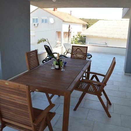 Apartmani Mila Sukošan Exterior foto
