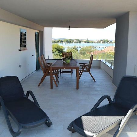 Apartmani Mila Sukošan Exterior foto